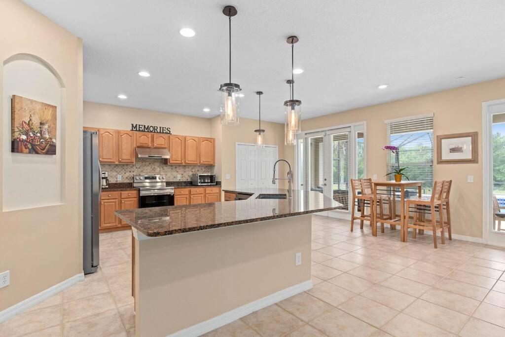 Lakeview W/8 Bedroom 5 Kingsuite 3 Miles To Disney Kissimmee Esterno foto